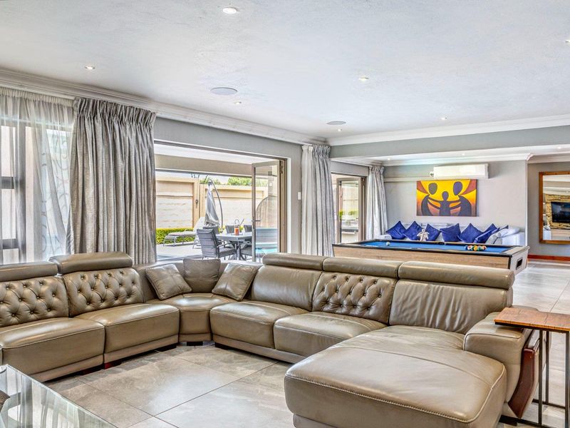 Luxury Living at its finest in Summerfields Estate - Photo 5