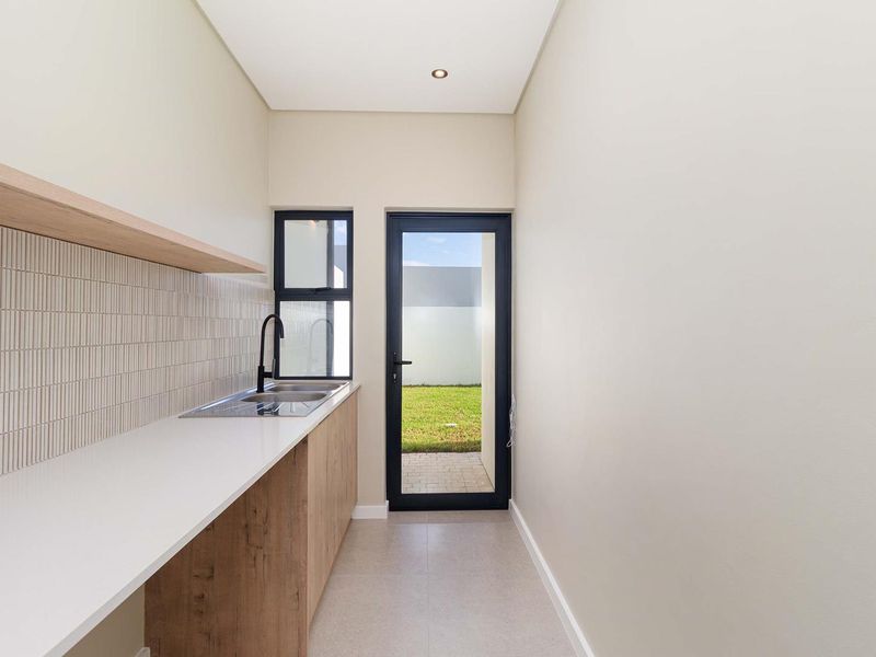 Brand New Home in Sandown - Photo 7
