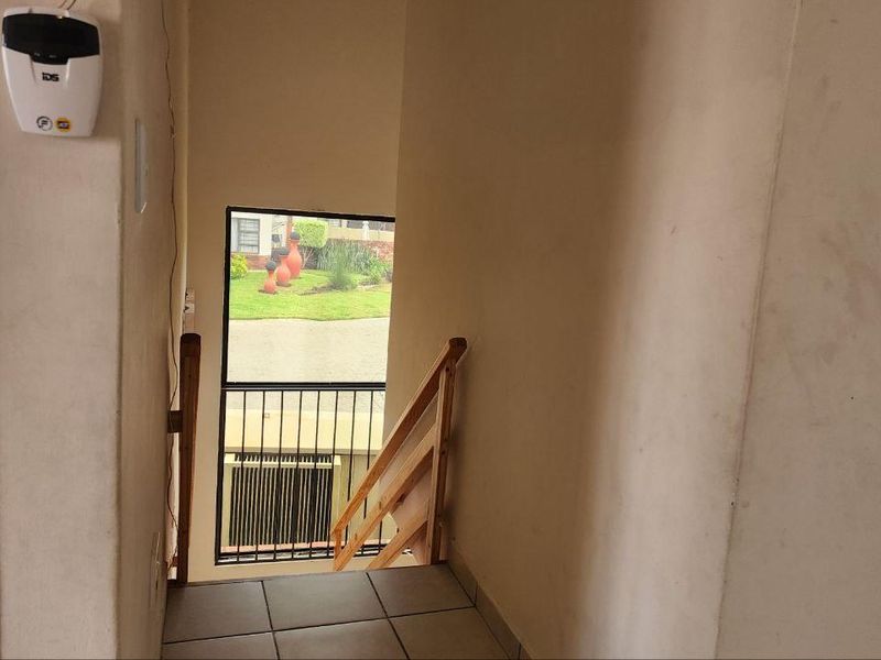 Comfort,Space and Everyday Elegance - Photo 6