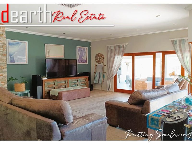 "Versatile Luxury" - Photo 5