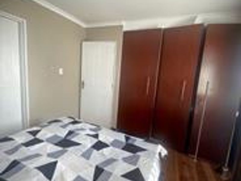 Charming 1-Bedroom Simplex in Prime Terenure Location! - Photo 3