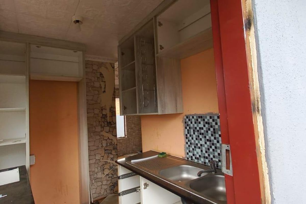 Gem valley house for sale - Photo 4