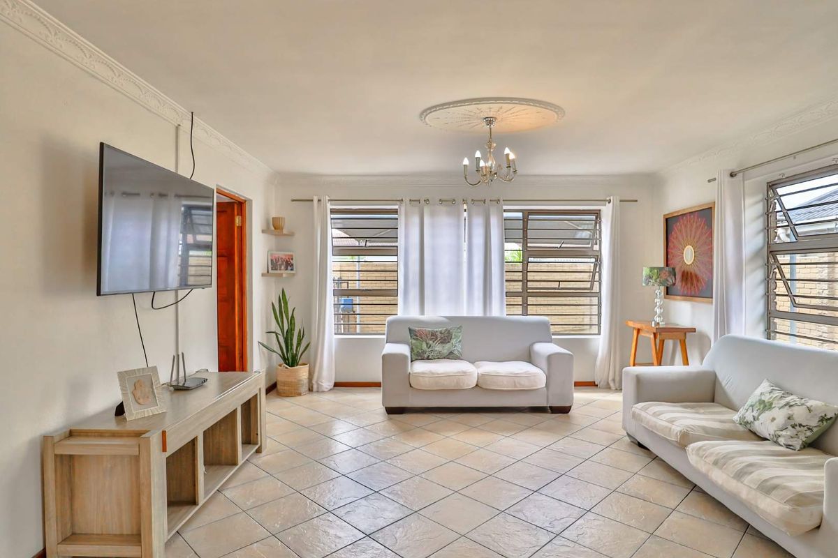 A Rare Gem in the Heart of Diep River - Photo 3