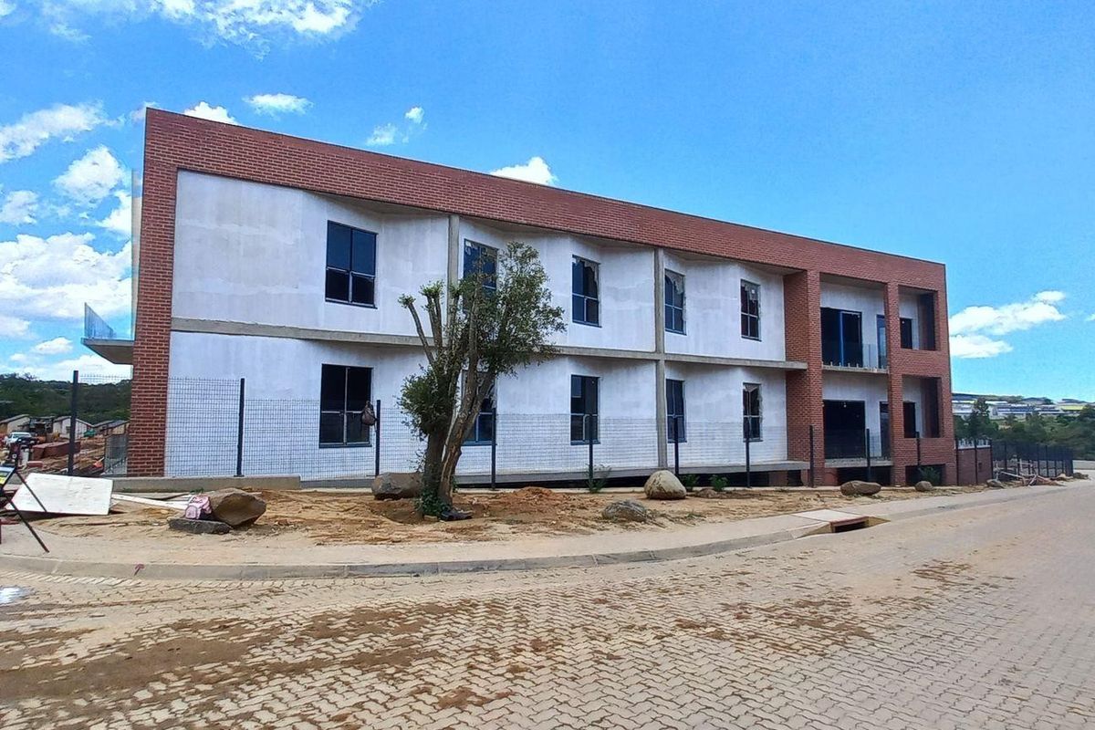 7 731m2 North Riding Warehouse To Let - Photo 2