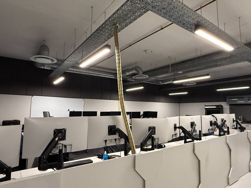 Prime Wembley Square office to let with balcony - Photo 8