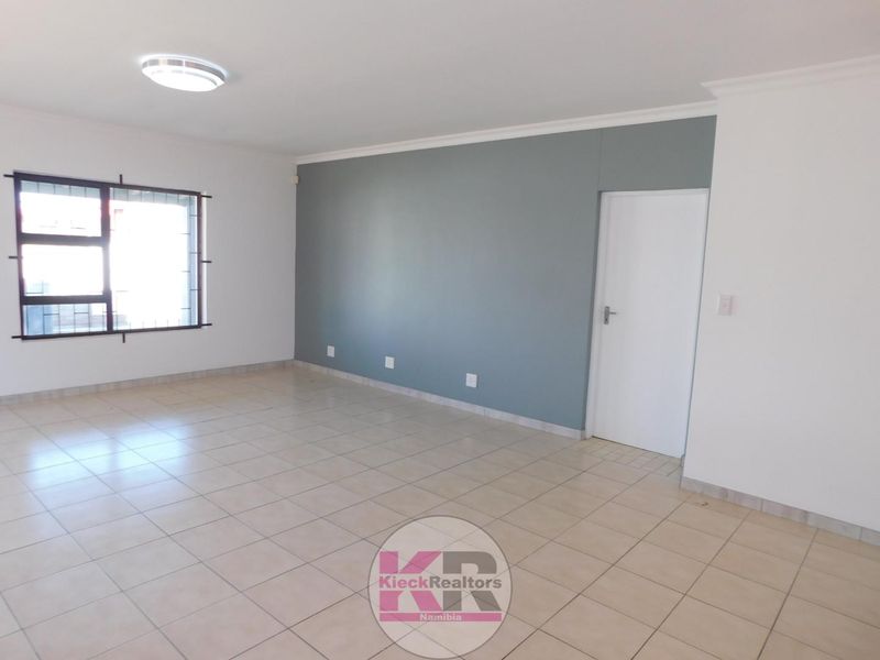Henties Bay: Newly Renovated 3 Bedroom home For Sale - Photo 8