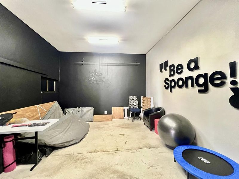 Offices For Sale in Eros - Photo 6