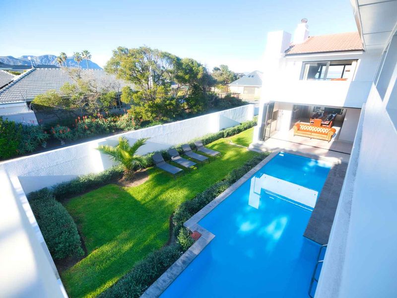 Fully Operational Luxury Guesthouse Steps from Hermanus Cliff Path - Photo 3