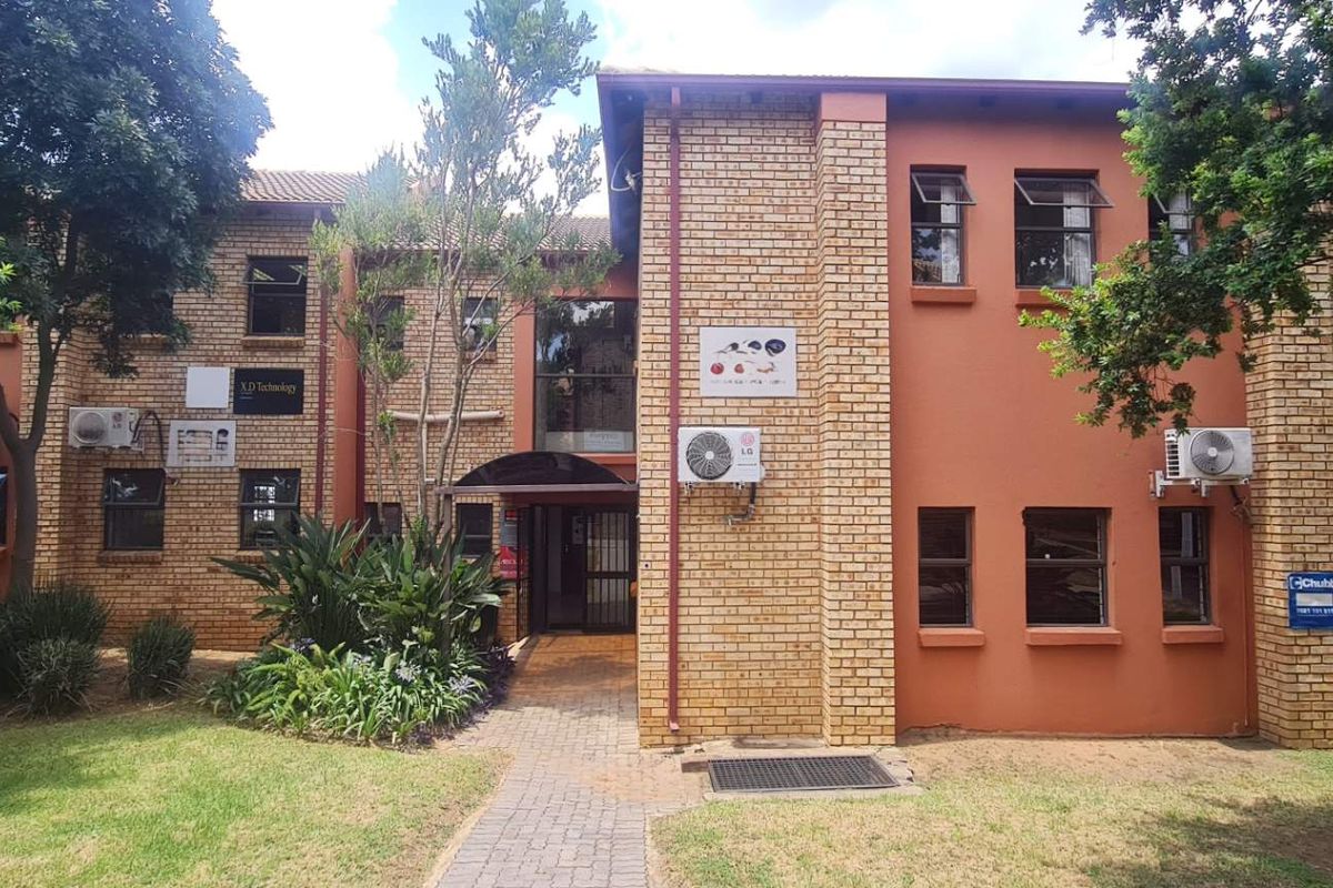 PRICE DROPPED !  -Northgate Office Park 2 offices for sale number 2 - Photo 3