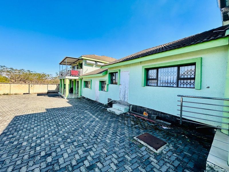 9 unit Complex for sale in vryheid - Photo 5