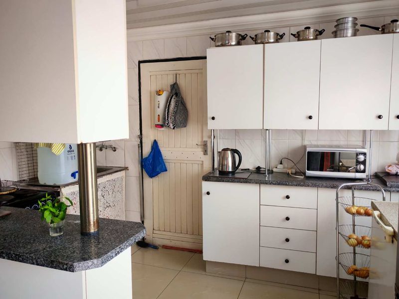 Your Perfect Family Home is Here! - Photo 3