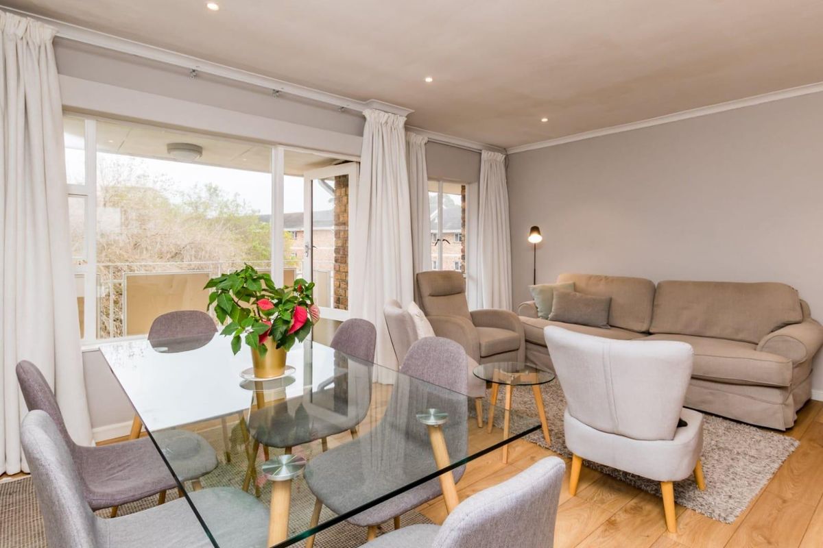 Spacious 2 bedroomed apartment in Kenilworth - Photo 4