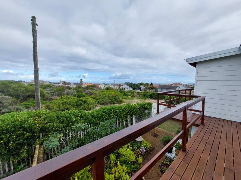 Tranquil Coastal Living in Kleinkrantz - Photo 5