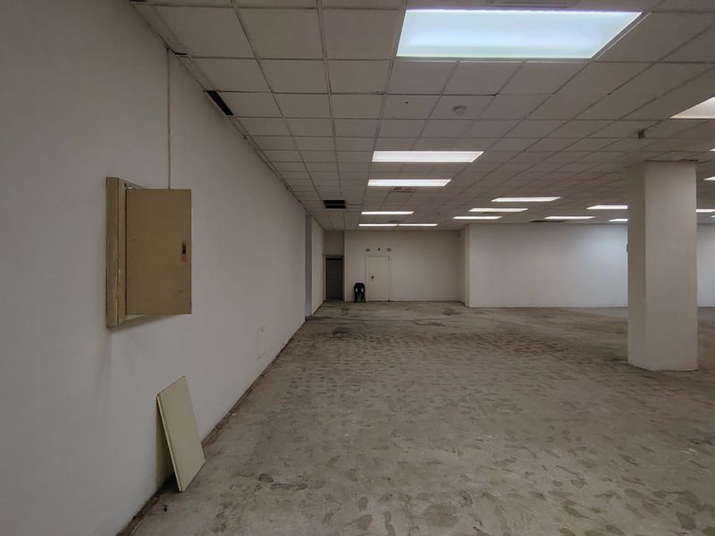 Durban CBD Ground Floor Retail to Let - Photo 6