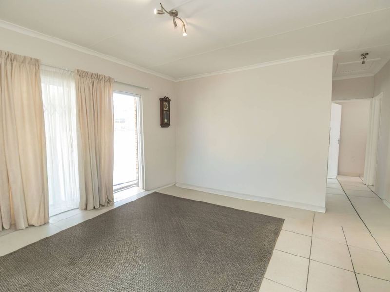 Lock-Up and Go! - Photo 6