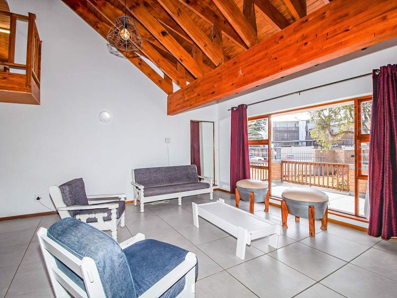 Charming Family Home in the Heart of Hartenbos - Photo 9