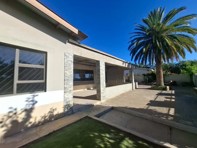 Single level family home - Photo 7