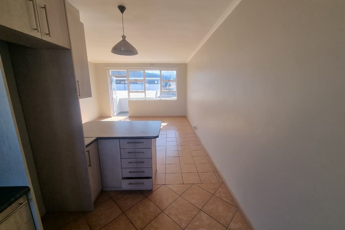 Bachelor Apartment for Rent in Boston, Belville - Photo 4