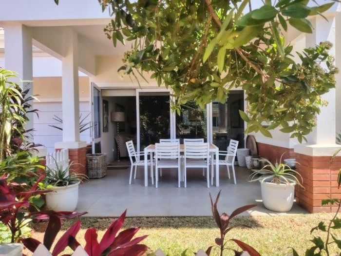 Property #2507298, Apartment For Sale in Mount Edgecombe Country Club Estate