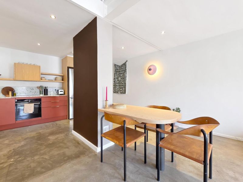 Loft Style Apartment with Parking and Mountain Views - Photo 5