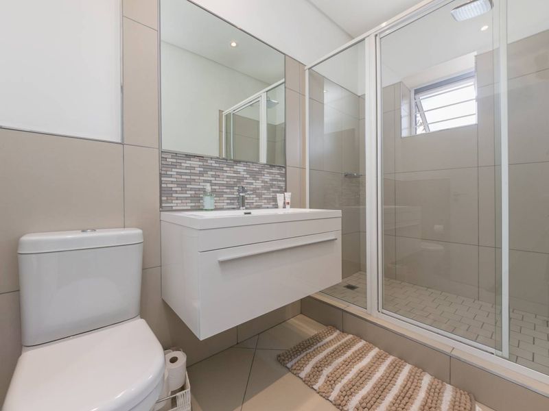 3 Bedroom Townhouse/Cluster For Sale in Edenburg,Sandton - Photo 8