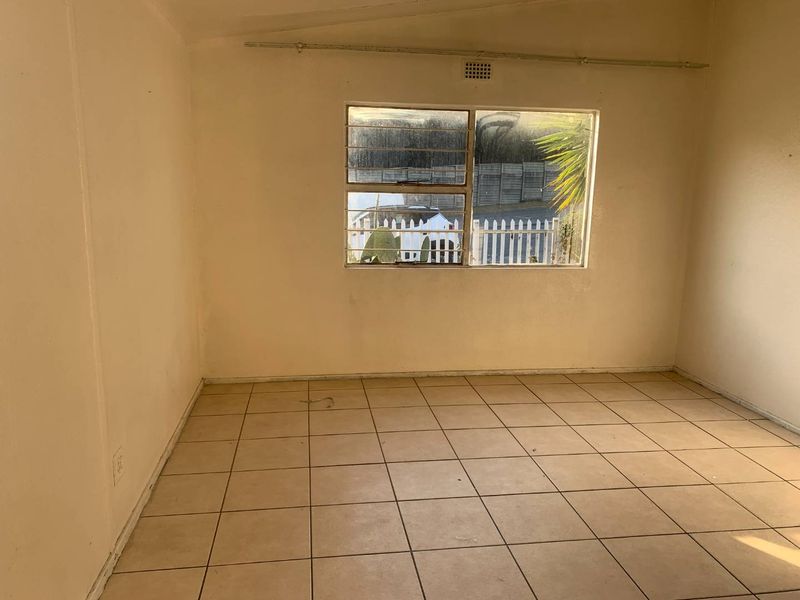 Spacious 2 Bedroom Apartment for Sale in Ridgeway's Prestigious Leopard Rock Complex - Photo 6
