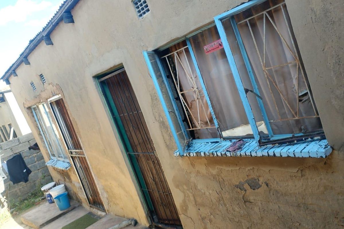 2 Bedroom House In Phomolong - Photo 5