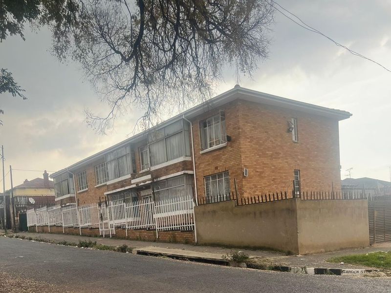 Commercial Property For Sale in Johannesburg. - Photo 1