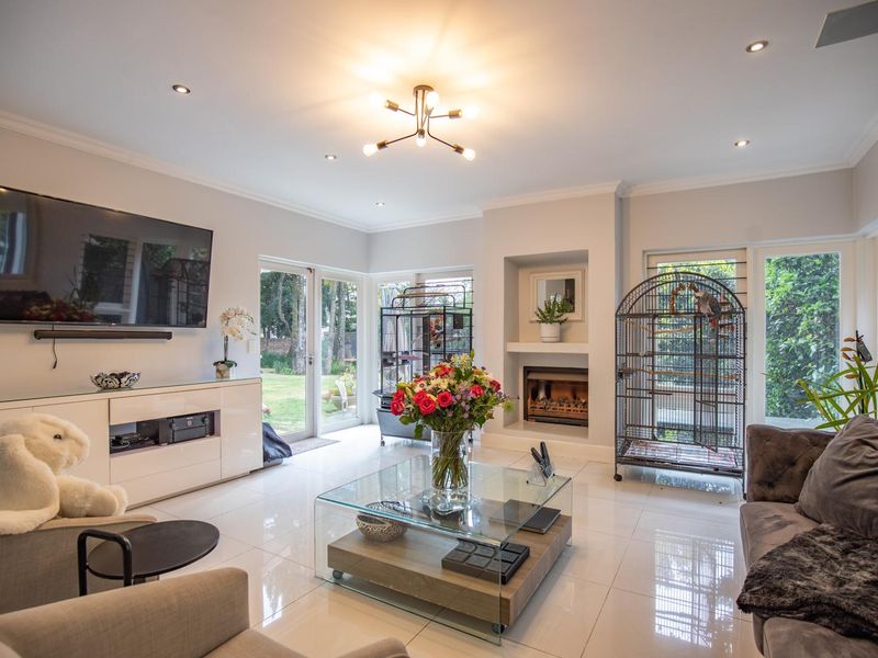 Elegant Four-Bedroom Home with Ample Space Available in Bryanston - Photo 8