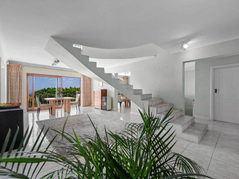 University Estate Most sought after - Photo 2