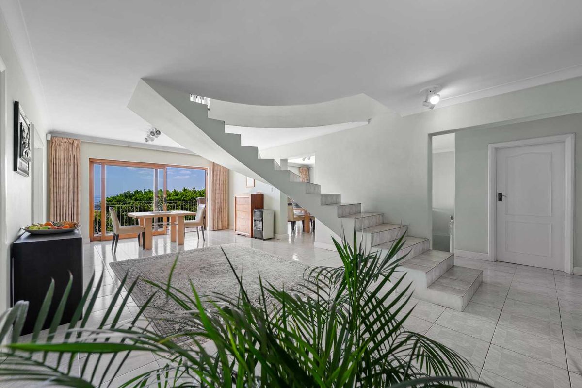 University Estate Most sought after - Photo 2