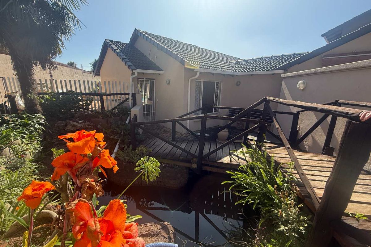 2 Houses on One Stand – Dual Living, Dual Income Opportunity! - Photo 4