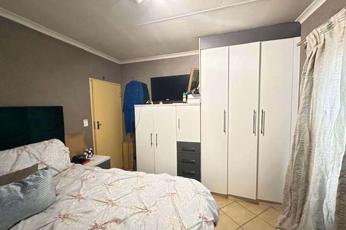 2-Bedroom House for Sale in Olievenhoutbos, Centurion - Photo 5