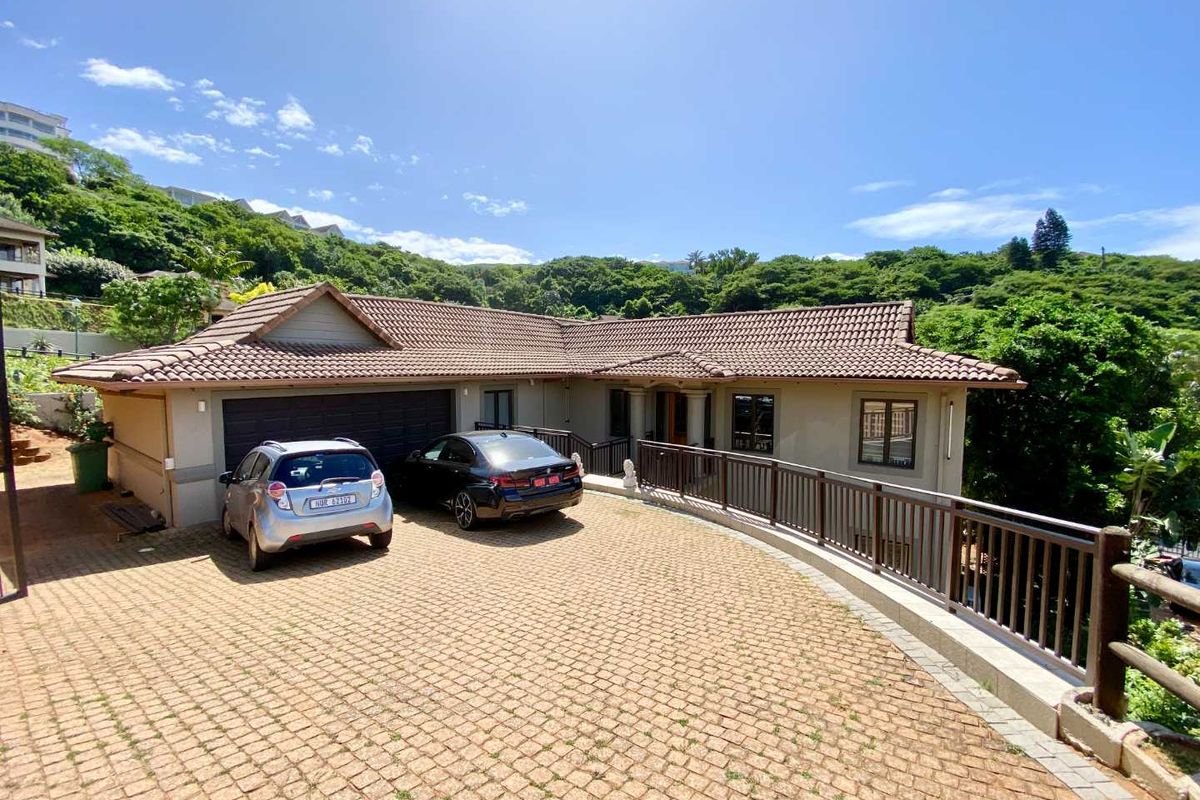 Hendra Estates - Stunning Freestanding Home In Security Estate In Prime La Lucia For Rent! - Photo 3