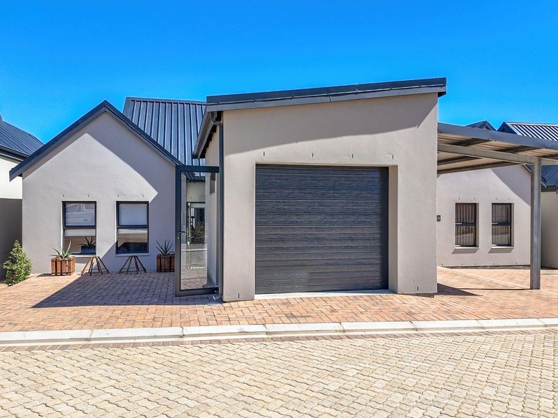 Hartland Retirement Village – Modern Lifestyle with Premier Healthcare Support - Photo 2