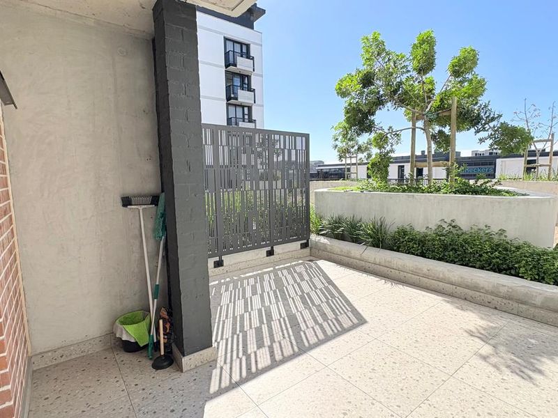Riverlands Aparment, Observatory! - Photo 8