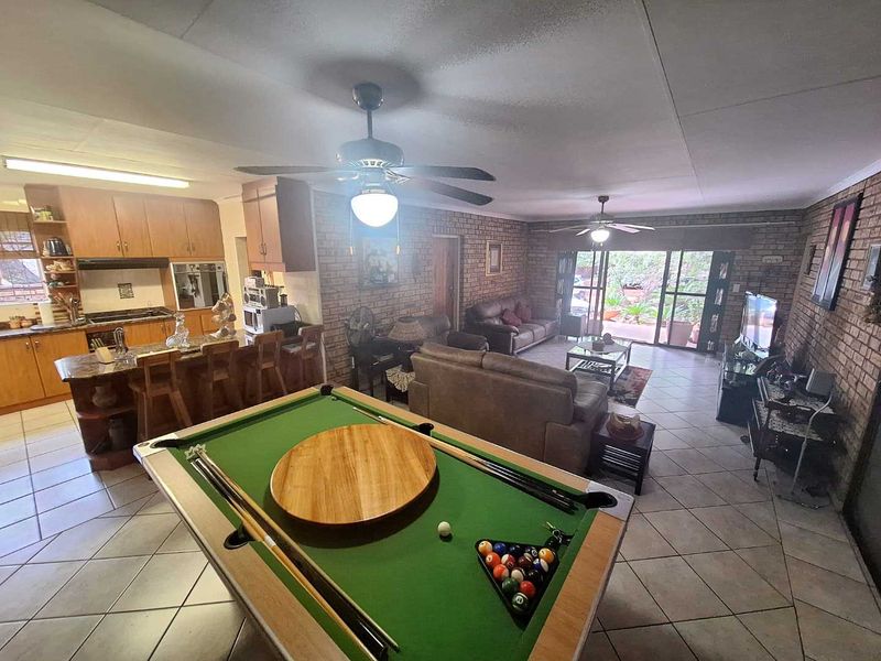 Elevate Your Lifestyle : Luxury Living Awaits - Photo 6