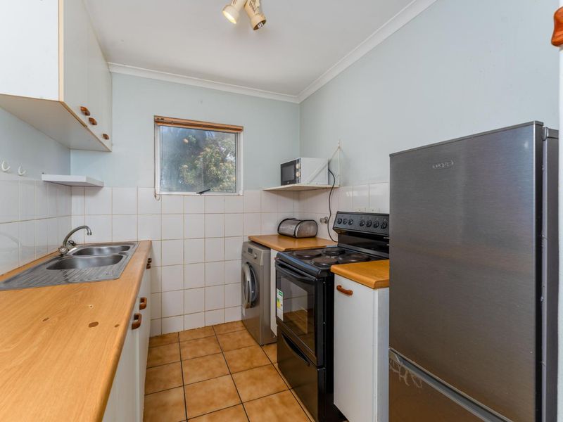 Excellent Financials | 3 Bedroom | Investors Dream | Air Bnb Friendly - Photo 4