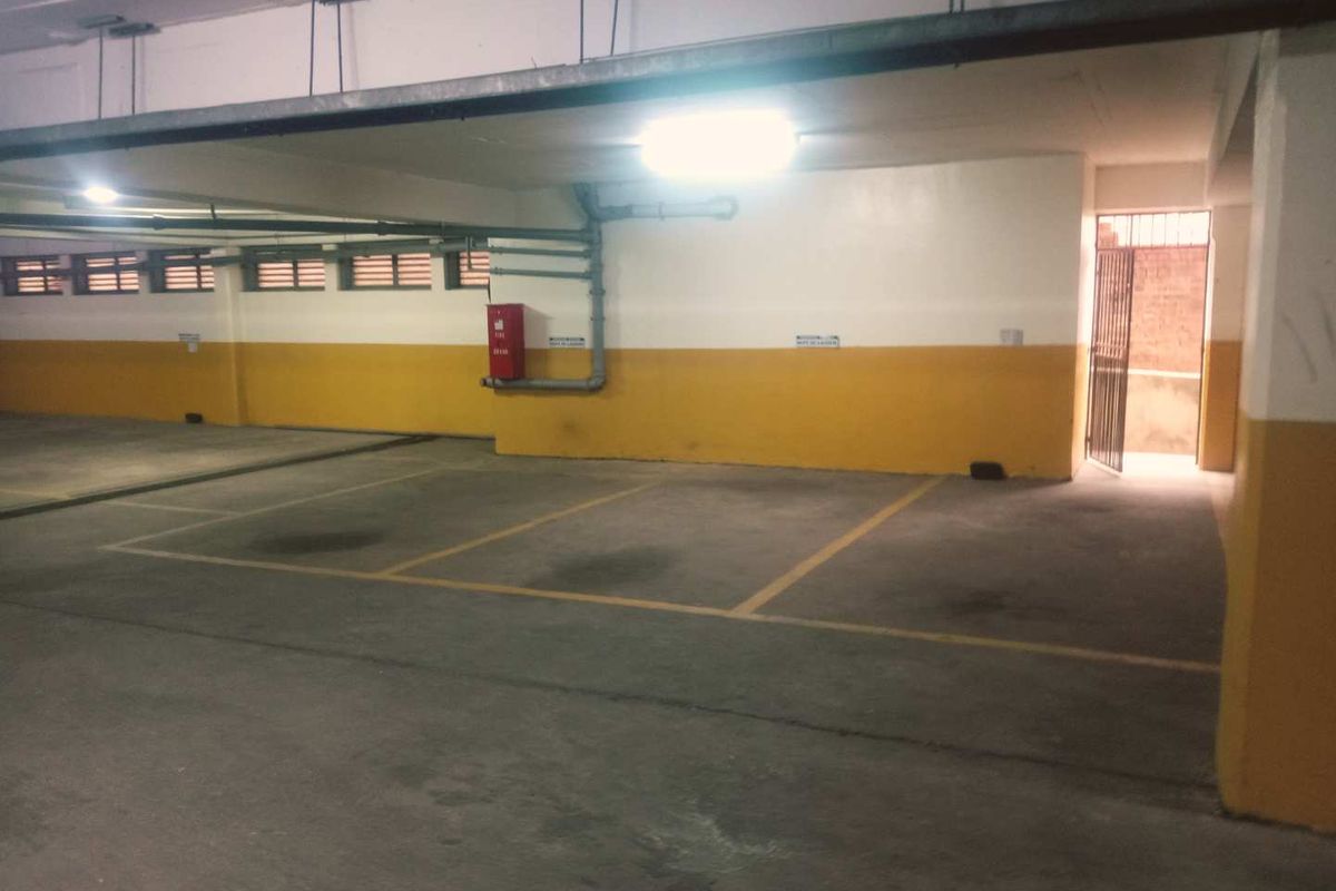 Premium 200 m2 Retail or Office Space To Let | Boksburg | Prime Commercial Location | High Exposure  Quick Look at Key Amenities  Strategically located - Photo 5