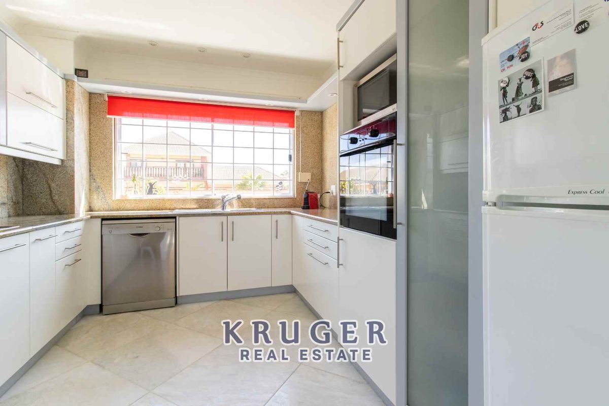 🏡🌊 Escape to Elegance in Swakopmund's Kramersdorf! 🌊🏡 - Photo 4