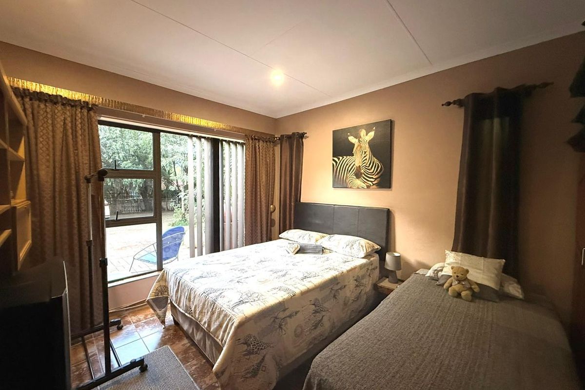 Comfortable Family Living with Extra Income Potential - Photo 3