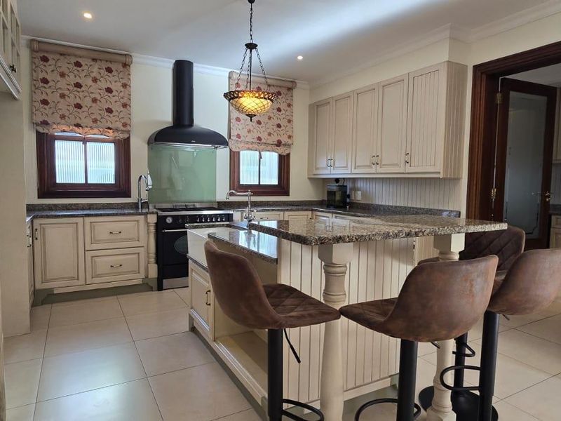 Timeless 4 Bedroom Home with Luxury Estate Living - Photo 2