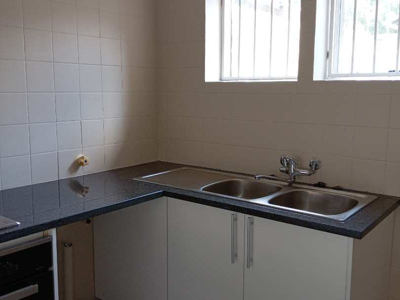 2bedr House in Hennopspark - Photo 5