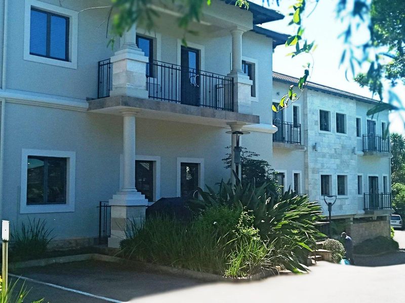 241m2 First-Floor Office with Balcony – Central Hillcrest - Photo 2