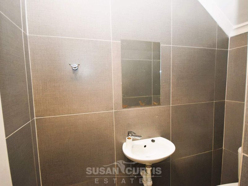 DUPLEX TOWNHOUSE IN KRAMERSDORP - Photo 4