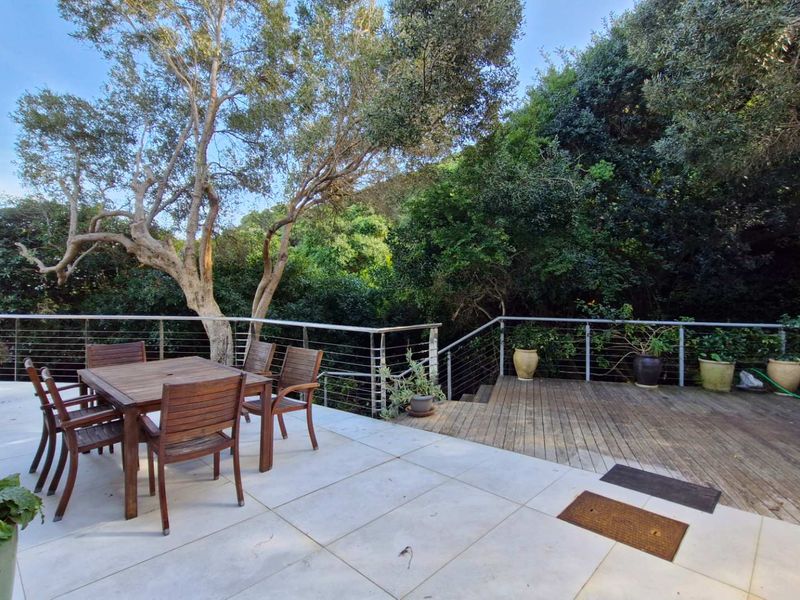 Exclusive Mountside Sanctuary: Breathtaking Chapman’s Peak, Valley & Ocean Views - Photo 4
