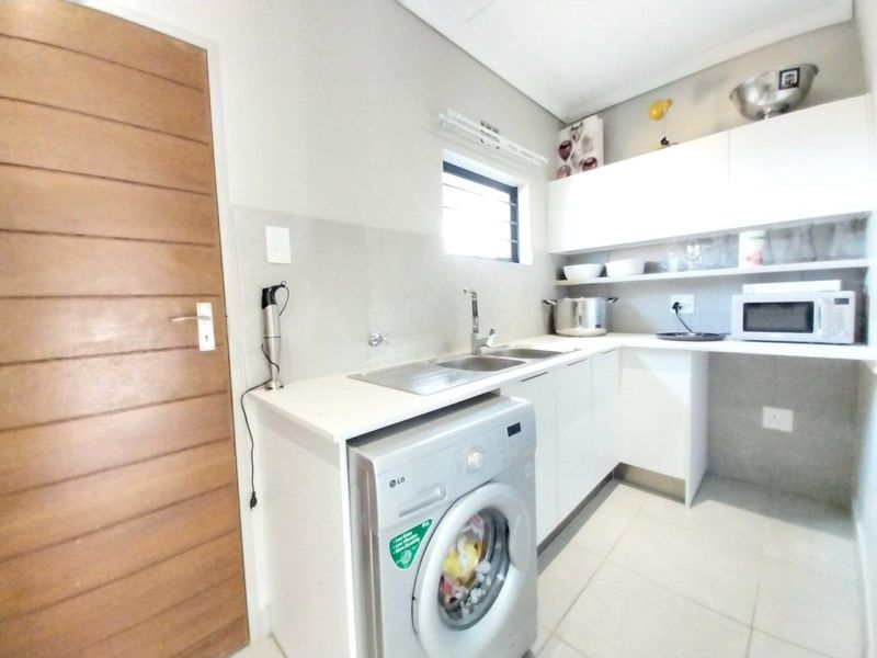 Brand New, Modern 3 Bed Duplex for Rental at Lion Pride Lifestyle Estate - Photo 4