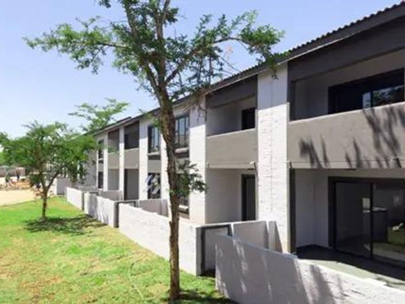 Brand New 2 Bed 2 Bathroom ultra-modern Apartment. Invest now!t! - Photo 10