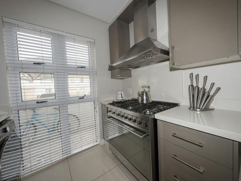 GORGEOUS WELL POSITIONED 4 BEDROOM CLUSTER HOME FOR RENT IN BRYANTSON - Photo 8