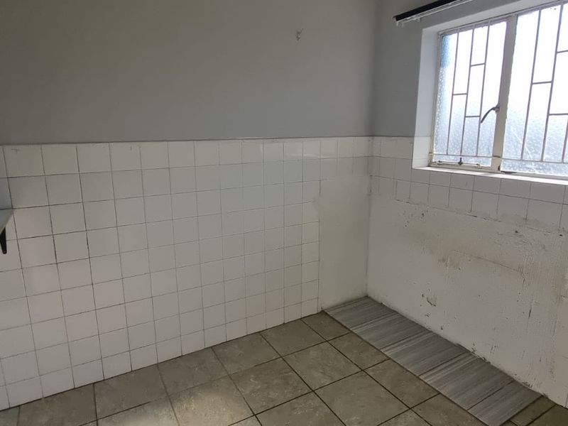 Kenilworth ,2 Bedroom Apartment - Photo 4